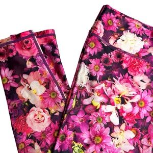 Terez Hot Pink Floral Bouquet Hi-Shine Leggings Photo Realistic Orchid Daisy